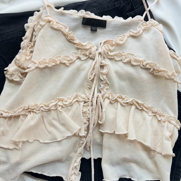 Zara Front Tie Ruffle Tank Top ✨🤍 - Picture 2 of 3